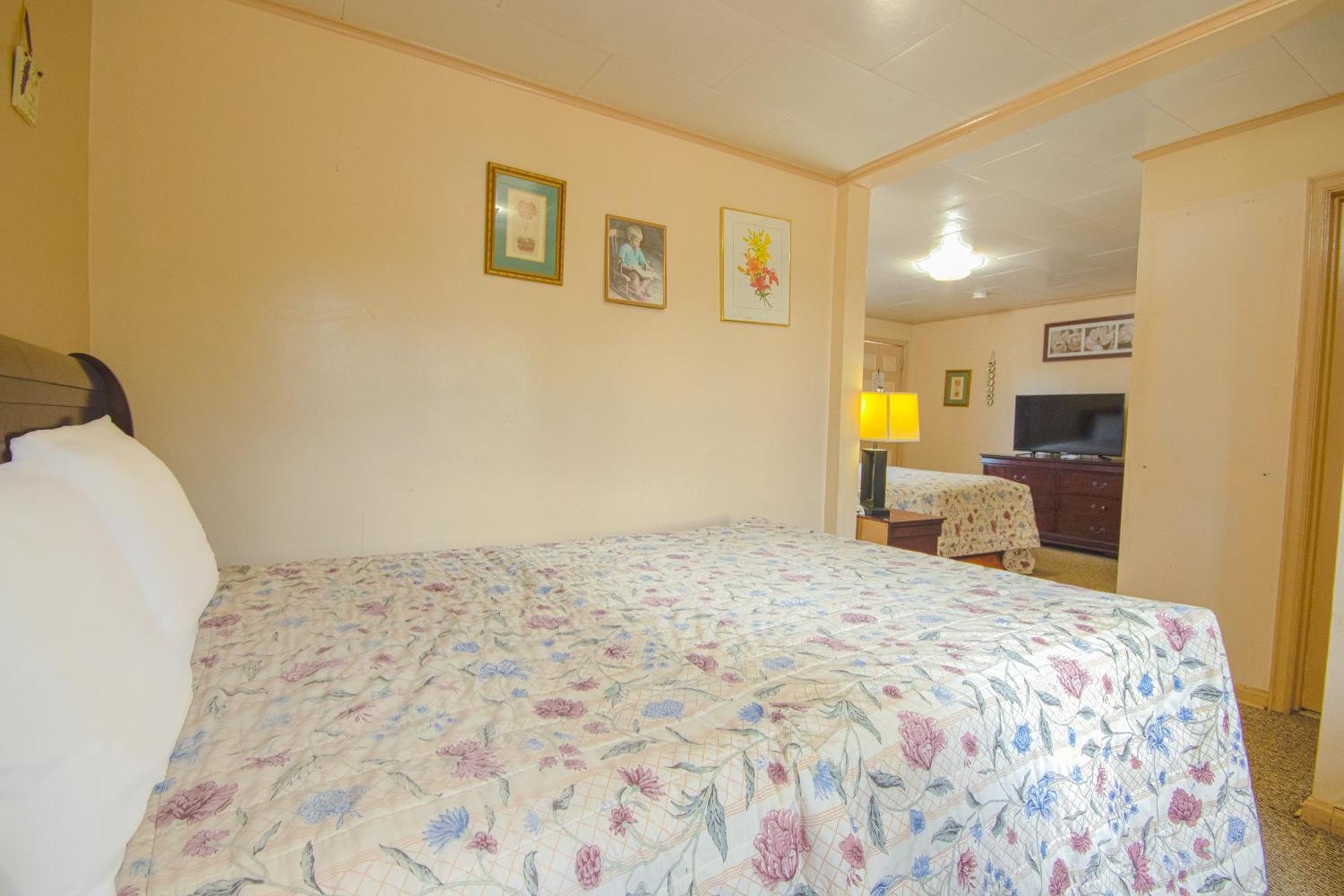 Sunflower Motel Hiawatha By Oyo Esterno foto