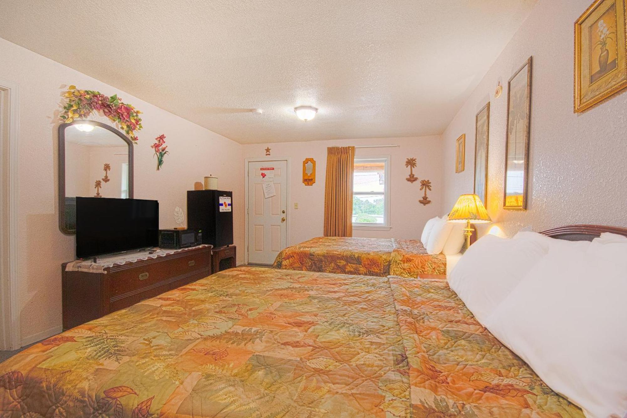 Sunflower Motel Hiawatha By Oyo Esterno foto