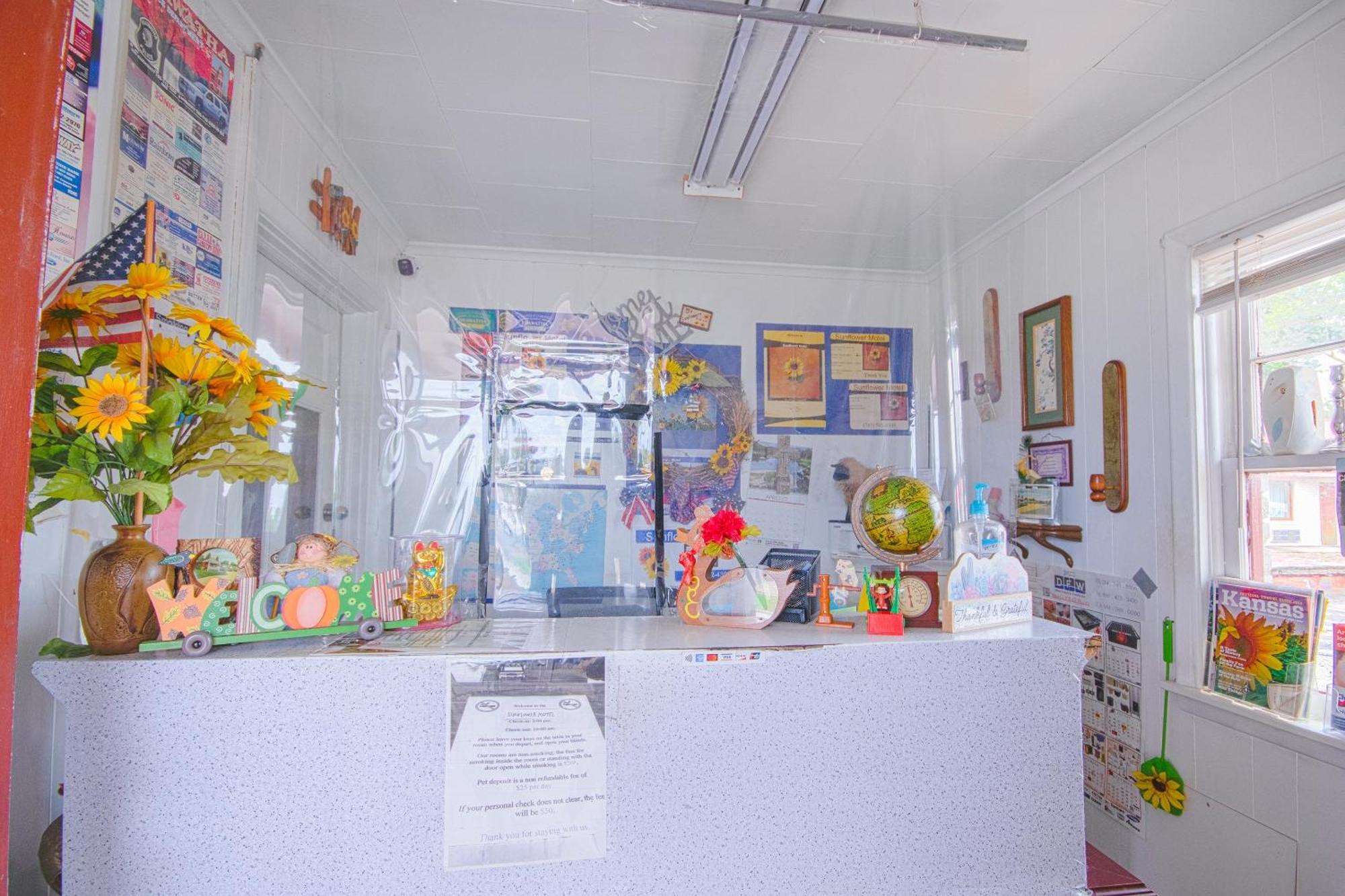 Sunflower Motel Hiawatha By Oyo Esterno foto